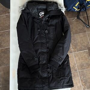 Ecko red size small down filled Black Ski Jacket with Fur Trim